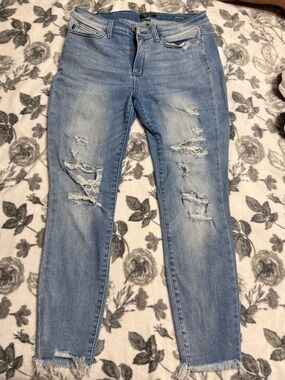 Judy Blue Medium Blue Ripped Skinny Jeans